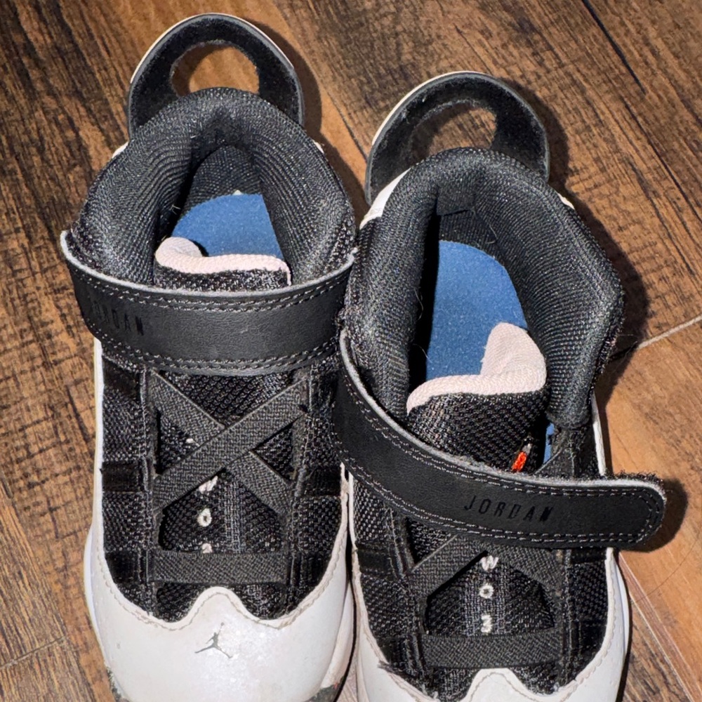 Jordan 6 rings  Kids Black and White Sneakers with Speckled Sole - Picture 14 of 16